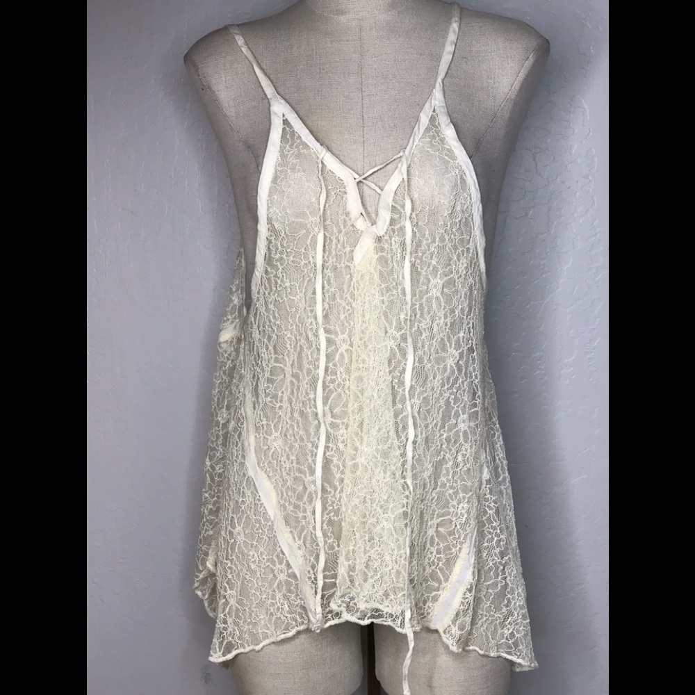 Ecote lace floral see-through sleeveless S